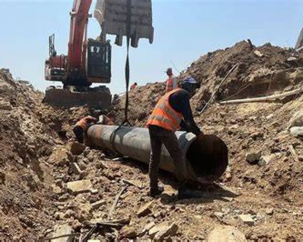 الاحتلال يدمر خطوطا ناقلة للمياه شرق طمون