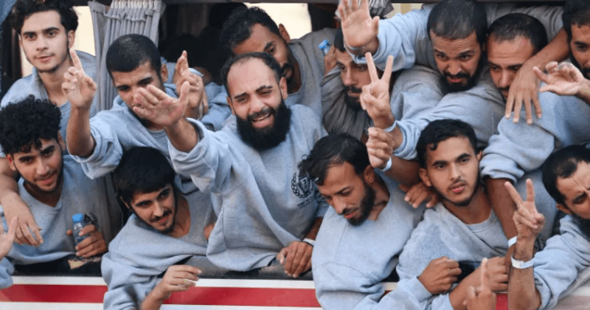 حماس: تحرير الأسرى على رأس أولوياتنا