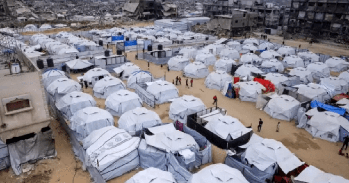 الخيام تتحول إلى أفران - غزة بحاجة لـ 400 ألف وحدة سكنية لمواجهة أزمة الإيواء