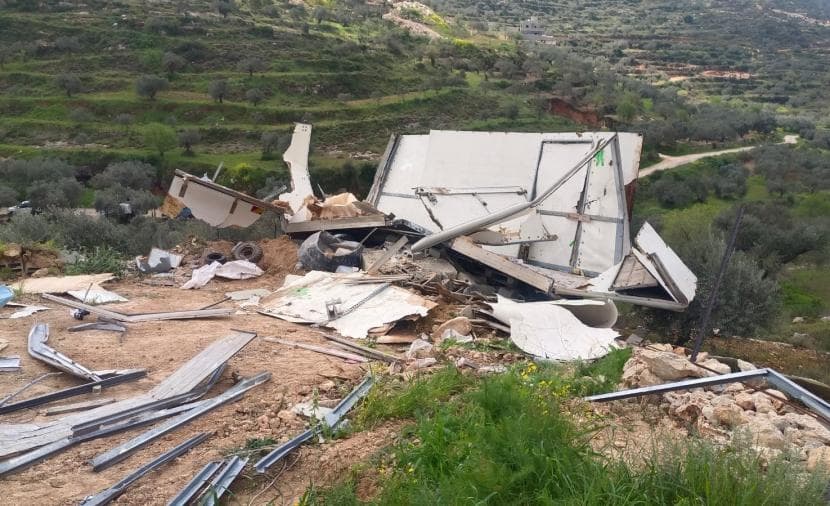 الاحتلال يُدمر خطوطًا ناقلة للمياه شرق طمون