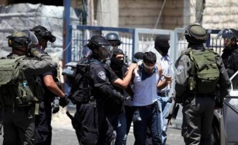 الاحتلال يشن حملة اعتقالات في بلدة الرام شمالي القدس