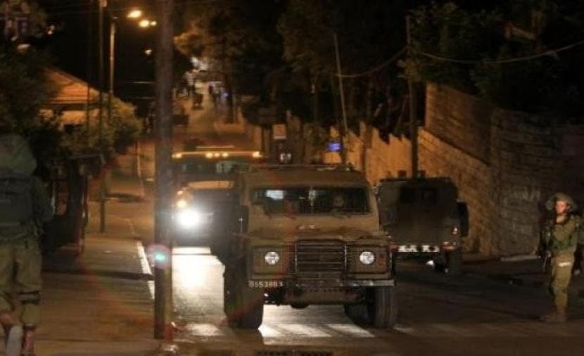 الاحتلال يقتحم مخيم قلنديا وكفر عقب شمال القدس