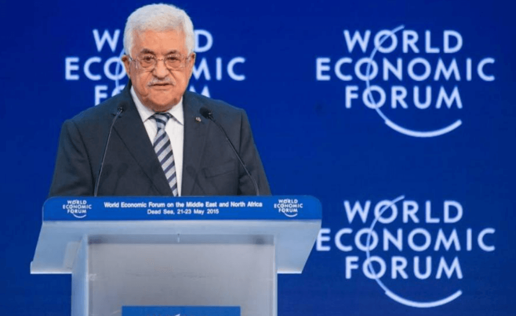 الرئيس عباس يستقبل اللجنة التحضيرية للمؤتمر الثامن