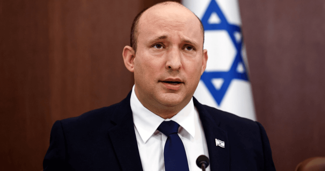 شكوى للشرطة ضد بينيت بعد تصريحاته حول "تهرب الحريديم يقتل جنودنا"