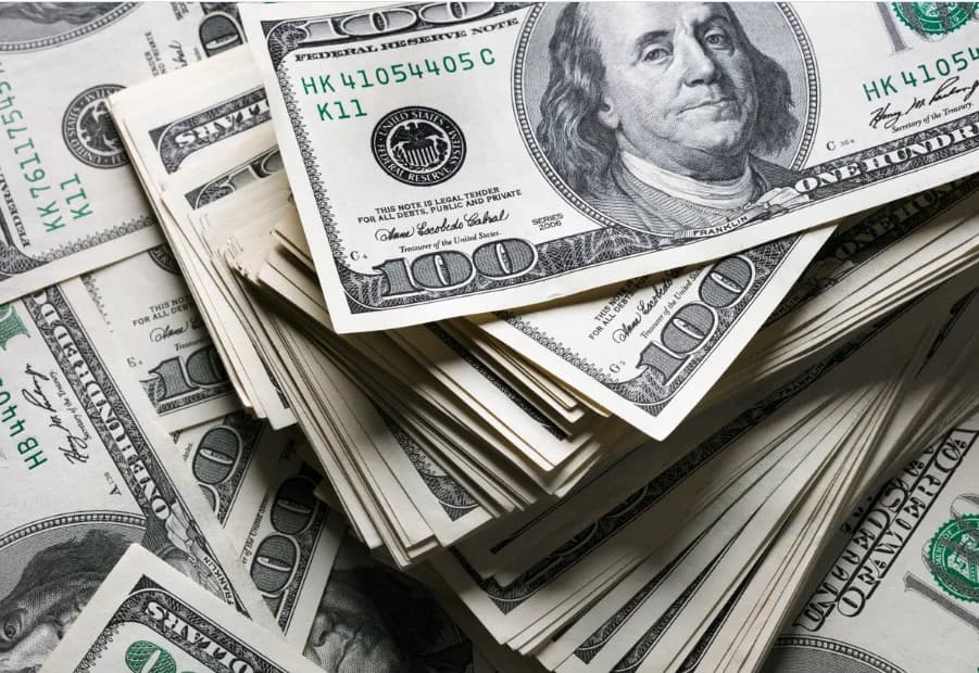 وزير المالية الفلسطيني : تواصل تقديم الخدمات الأساسية وجزء من رواتب الموظفين