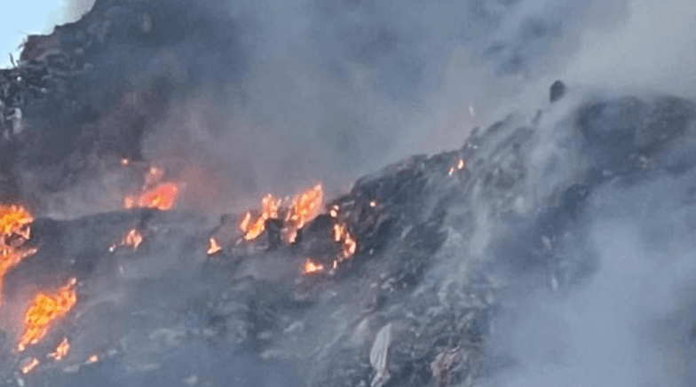 مكبات النفايات في غزة : بؤر للأوبئة وملاذ أخير للمعدمين تحت وطأة الحصار