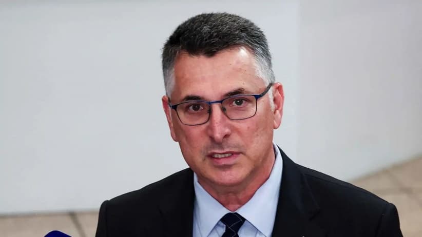 ساعر : لبنان دولة فاشلة وتخضع لسيطرة “حزب الله” ولا توجد خلافات جوهرية معها بل نزاعات بسيطة